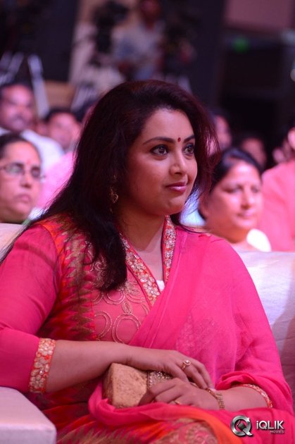 Meena-at-Mama-Manchu-Alludu-Kanchu-Movie-Audio-Launch